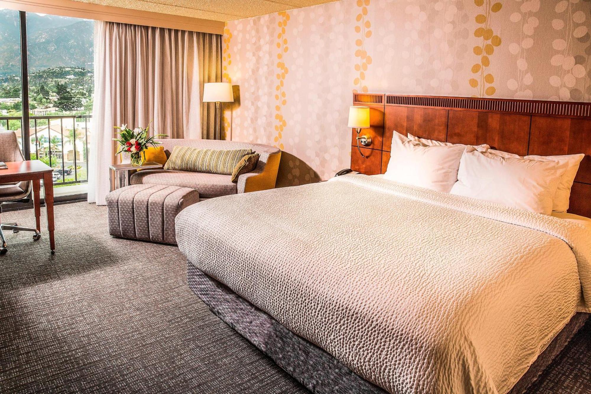 Courtyard By Marriott Los Angeles Pasadena/מונרוביה מראה חיצוני תמונה